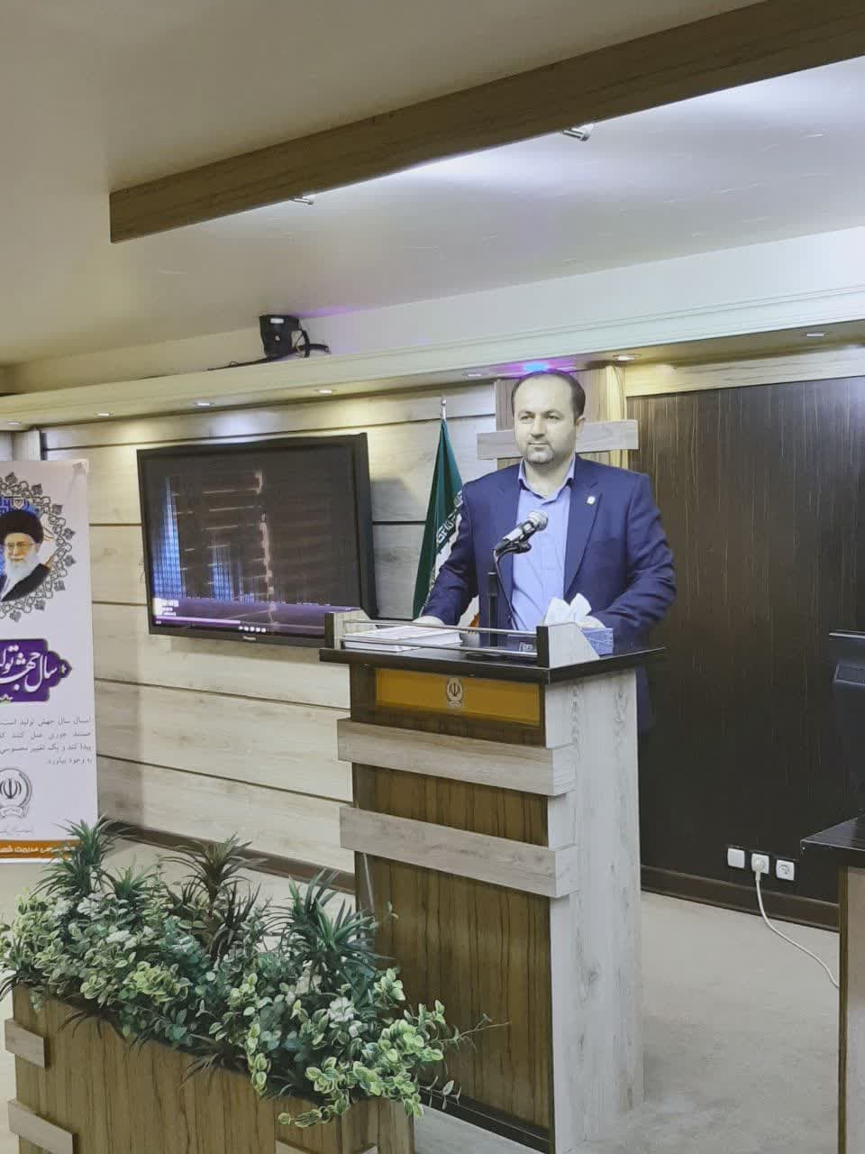 دکتر محمد داودی  عضو شورای اسلامی شهر ایذه برای دومین سال متوا‌لی به عنوان رئیس شورای اسلامی شهرستان ایذه معرفی شد