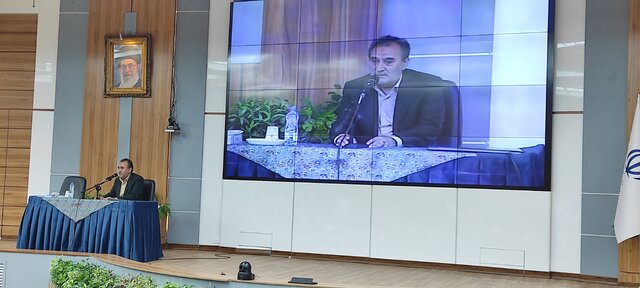 خون کودکان و زنان فلسطینی باید مبدا تحول تاریخ باشد